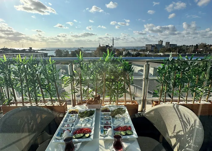 Bade Boutique Kadikoey Hotel 2*