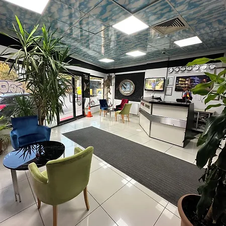 Bade Boutique Kadikoey 2*